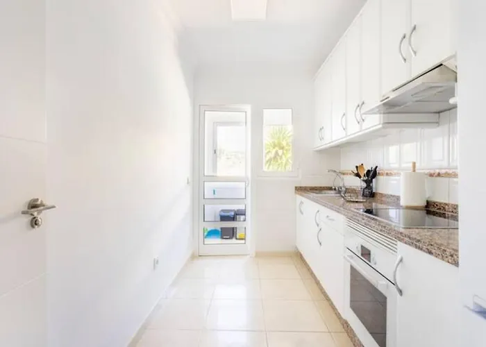 Amplio Y Comodo En Callao Salvaje.